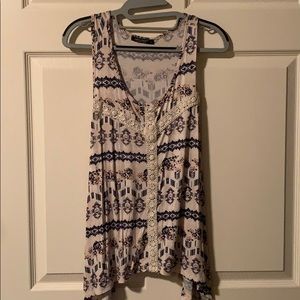 Cute razor back shirt